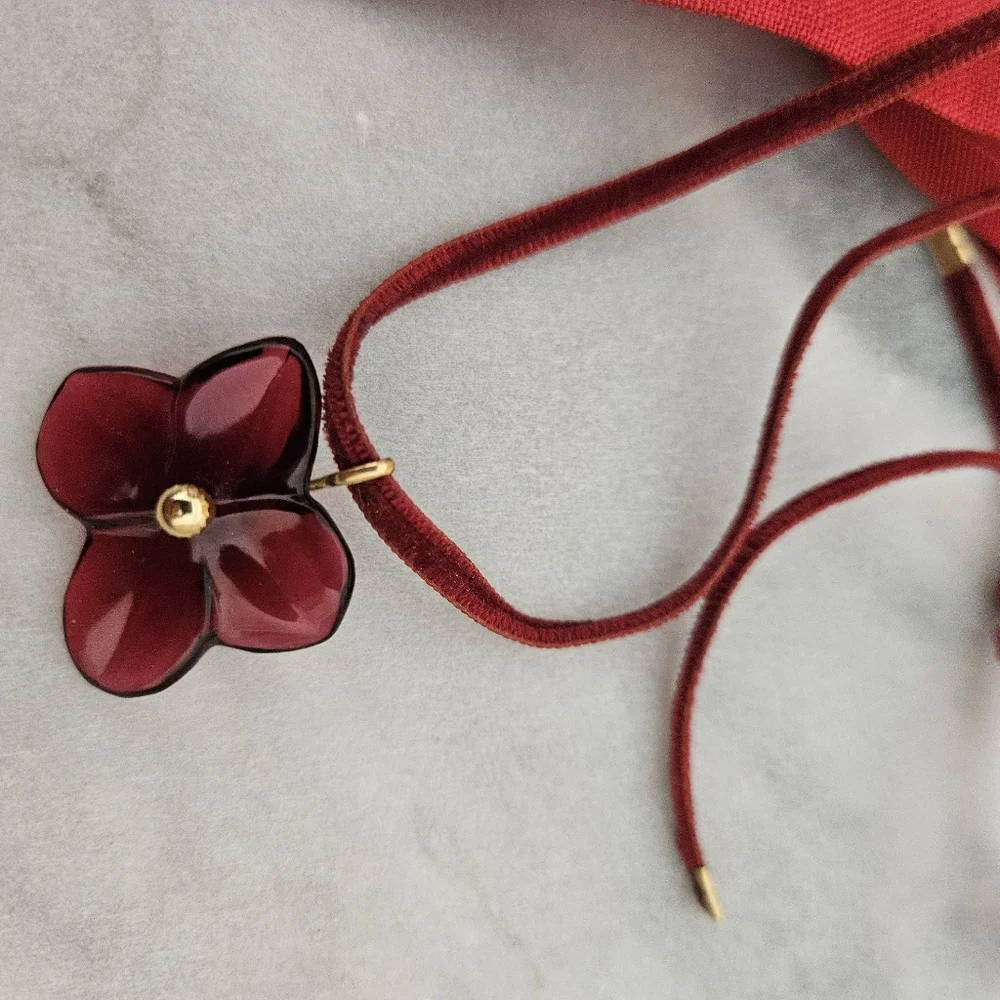 Baccarat Red Crystal 18k Flower Pendant Necklace - Picture 2 of 4